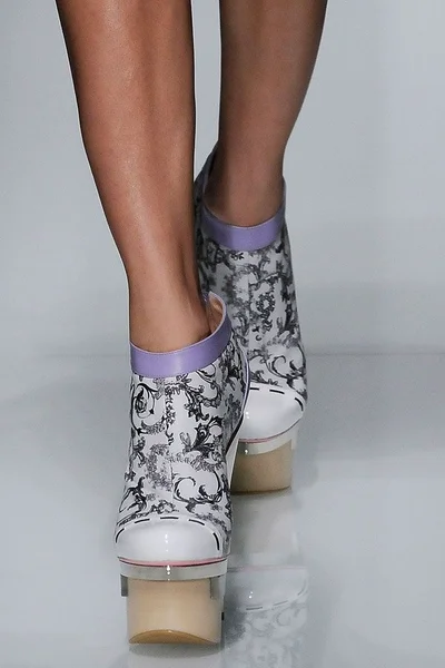 Look 80